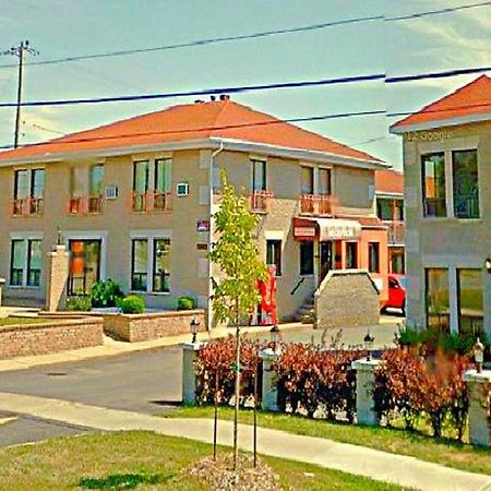 Motel Falcon Brossard Luaran gambar