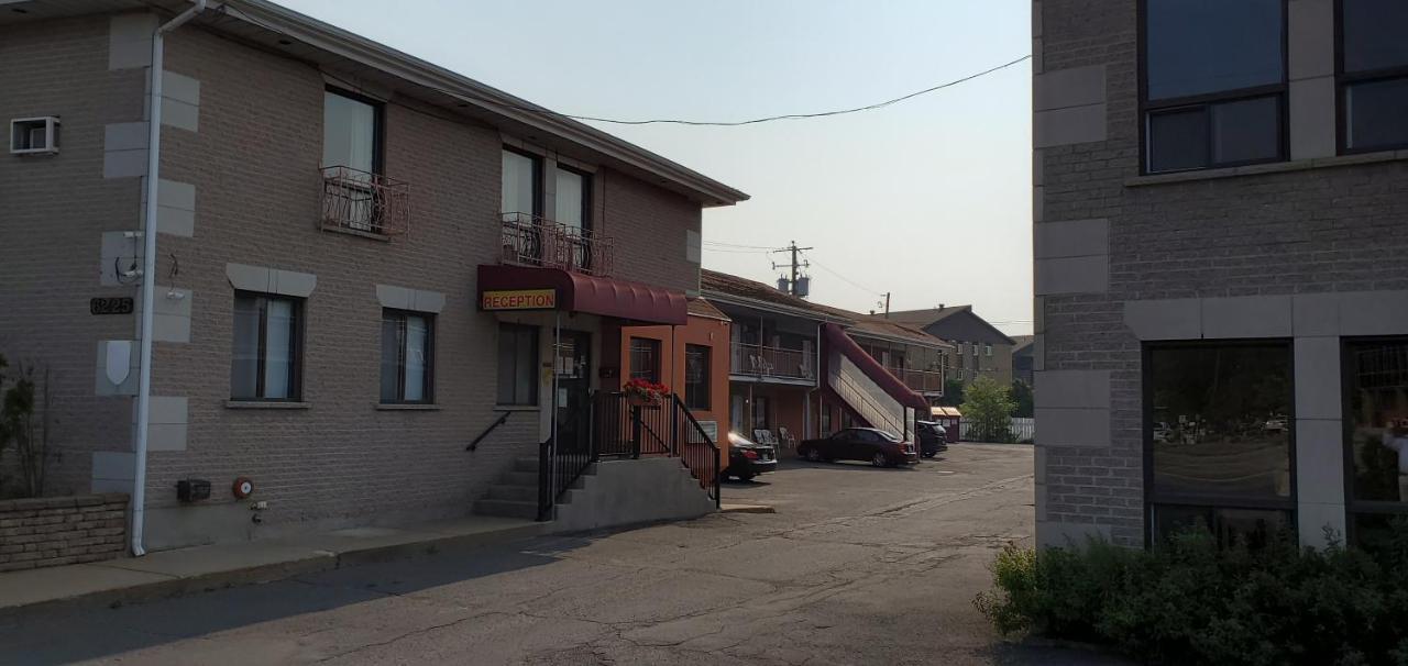 Motel Falcon Brossard Luaran gambar