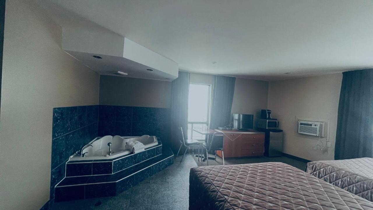Motel Falcon Brossard Luaran gambar