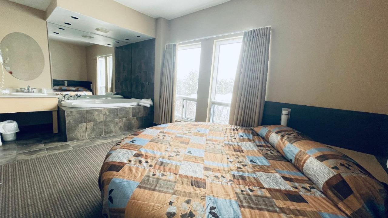 Motel Falcon Brossard Luaran gambar