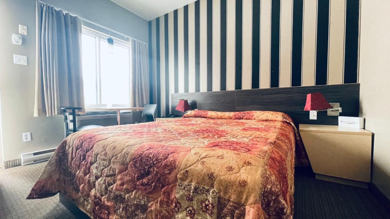 Motel Falcon Brossard Luaran gambar