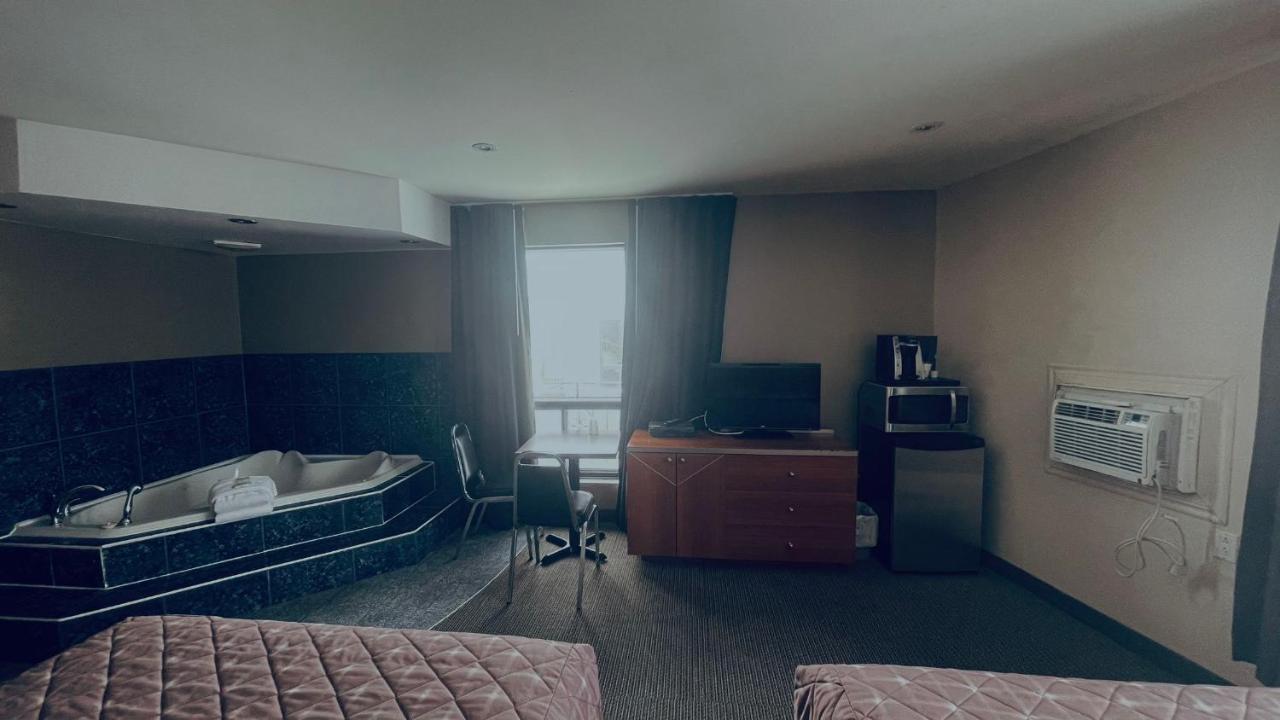 Motel Falcon Brossard Luaran gambar