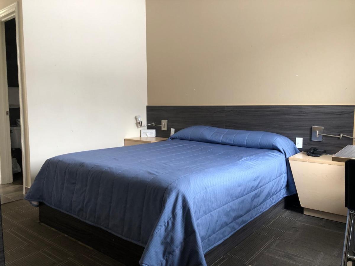 Motel Falcon Brossard Luaran gambar