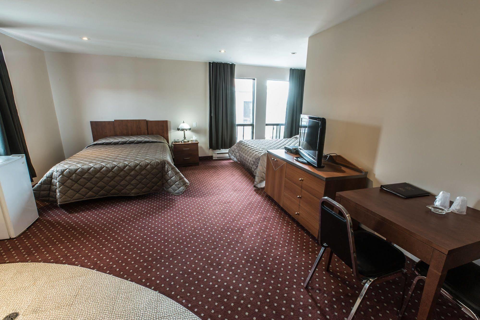 Motel Falcon Brossard Luaran gambar