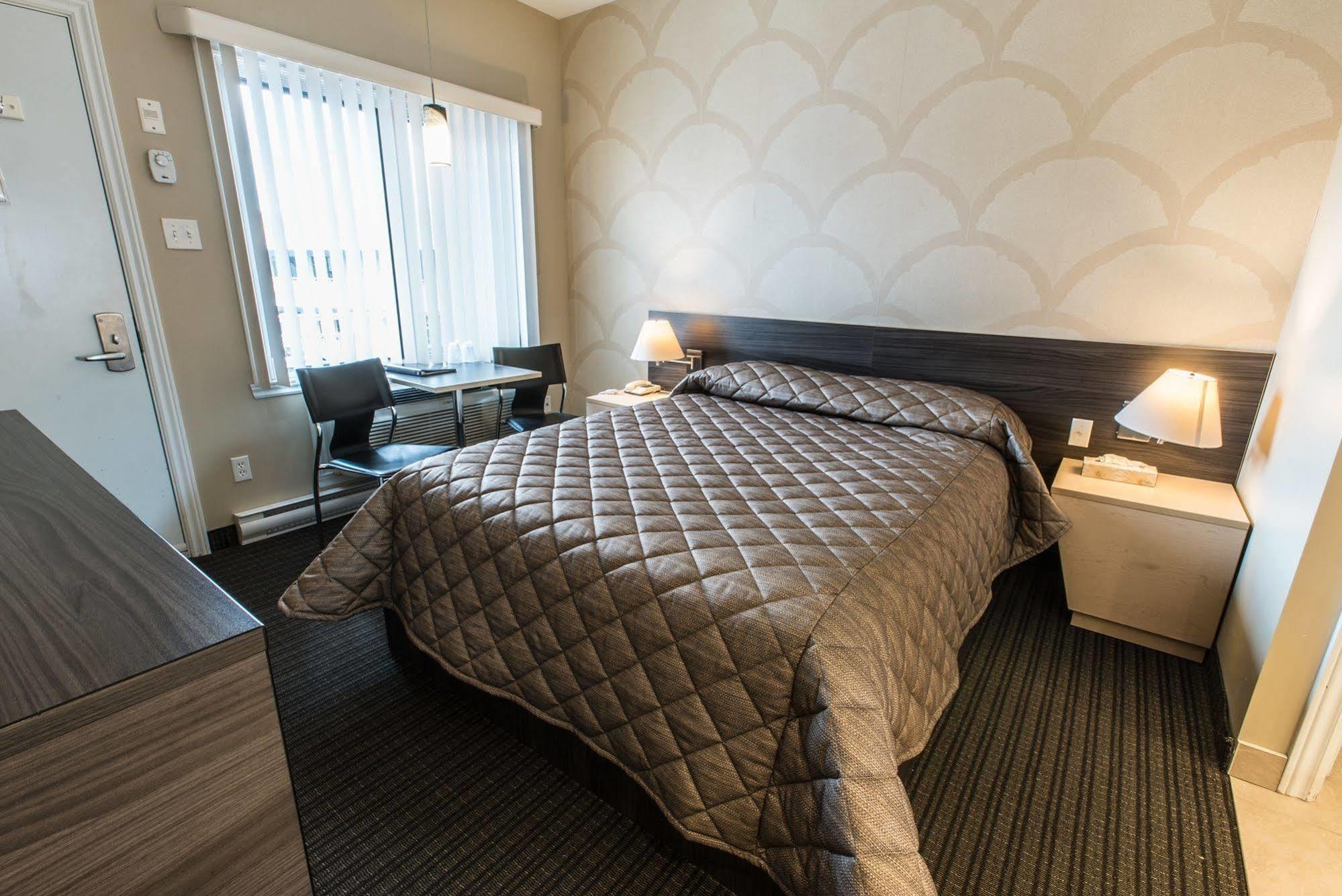 Motel Falcon Brossard Luaran gambar